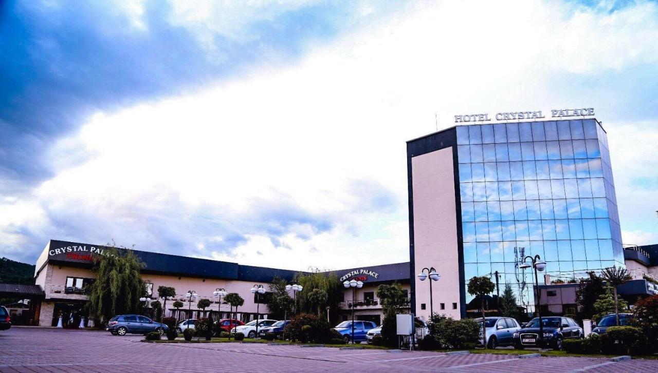 Hotel Crystal Palace Râmnicu Vâlcea Zewnętrze zdjęcie