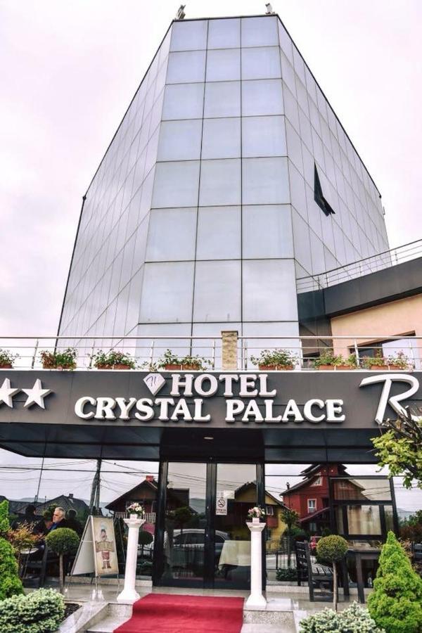 Hotel Crystal Palace Râmnicu Vâlcea Zewnętrze zdjęcie